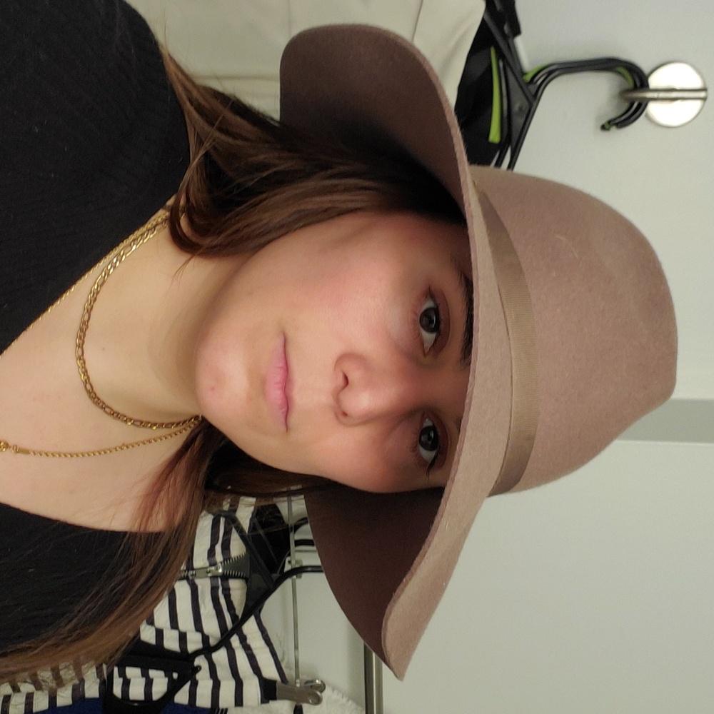 Hat - Picture 7 of 7